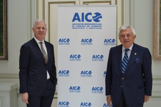 Visita del secretario general de la ICC 