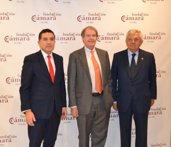 El vicepresidente de la Fundación Bertelsmann anima a los empresarios a involucrarse en la FP Dual como “una apuesta segura y necesaria para la formación de los jóvenes”