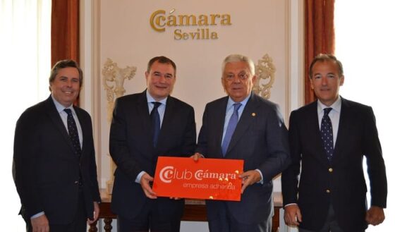 CAJASUR socio del Club Cámara