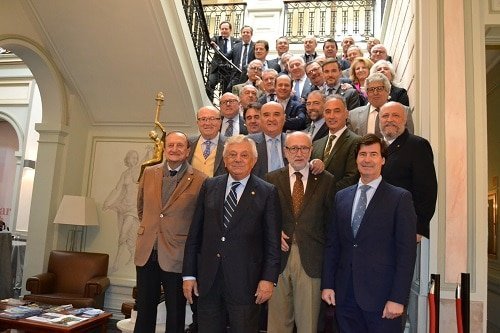 LA CÁMARA DISTINGUE A LOS VOCALES DEL PLENO