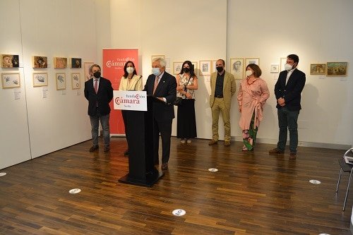 Exposición en la Cámara: «Texturas Recicladas en Tus Manos»