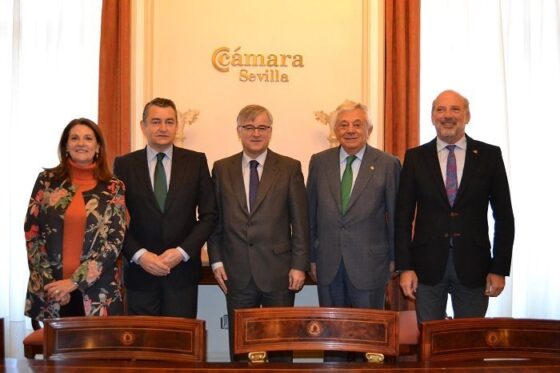 Un centenar de empresarios sevillanos mantienen un encuentro con el Embajador de España en Rusia interesados en conocer las posibilidades comerciales del mercado ruso