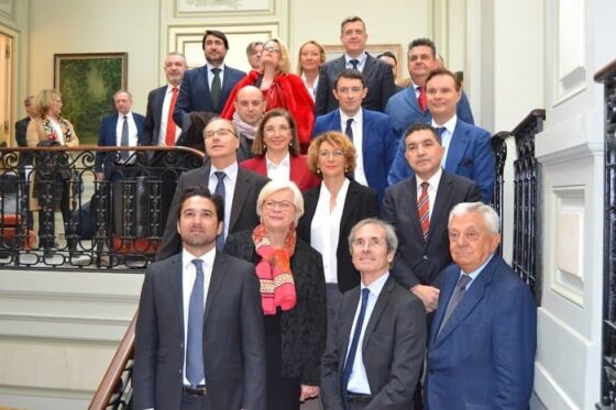 El Embajador de Francia en EspaA�a anima a los empresarios andaluces a seguir fortaleciendo el proyecto comA?n en Europa