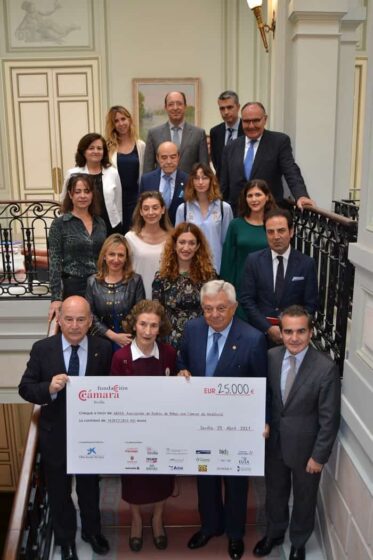 La Cámara de Comercio entrega la recaudación de la Gala Flamenca a beneficio de ANDEX