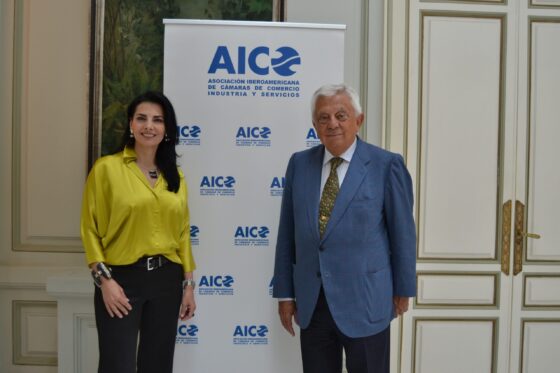 Visita nueva cónsul de Colombia en Sevilla