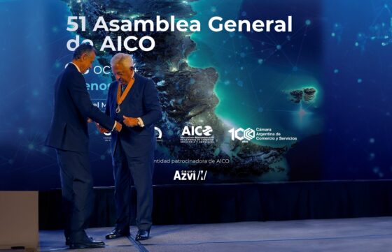 Francisco Herrero, Medalla de Oro de AICO y presidente de honor