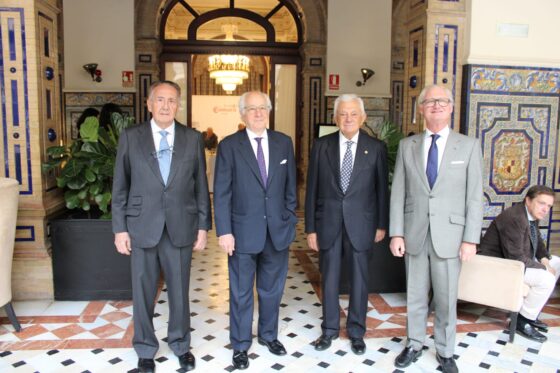 Juan María Nin: «Trump compensará bajadas de impuestos subiendo aranceles y eso perjudica la economía mundial»