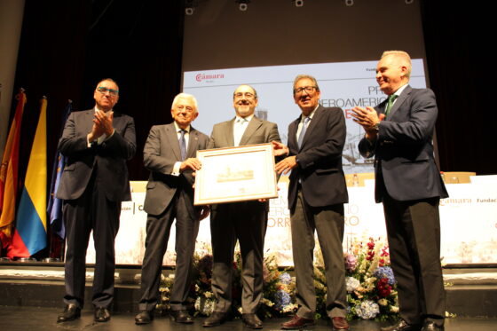 Premio Iberoamericano Torre del Oro al presidente del Banco de Desarrollo de América Latina
