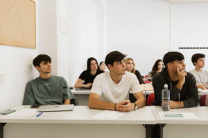 Grados universitarios en Sevilla: impulsa tu futuro en comunicación, publicidad y audiovisual en EUSA Grados universitarios en Sevilla: impulsa tu futuro en comunicación, publicidad y audiovisual en EUSA