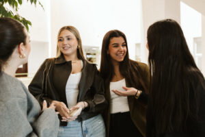 Grados Superiores Duales en Sevilla: estudia FP en Campus Cámara Grados Superiores Duales en Sevilla: estudia FP en Campus Cámara