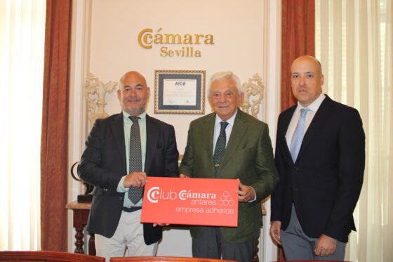 GRUPO TAR 2022 ALTA GESTIÓN firma como empresa adherida al Club Cámara Antares